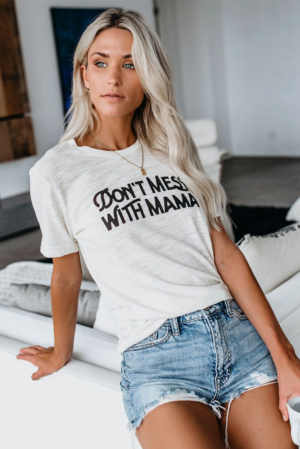 DON'T MESS WITH MAMA White Tee