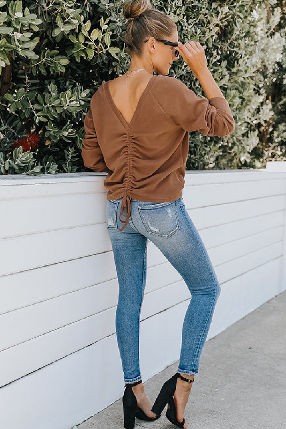 ruched back long sleeve tee