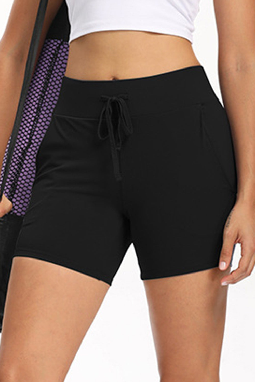Tie Waist Pocket Slim-fit Yoga Shorts
