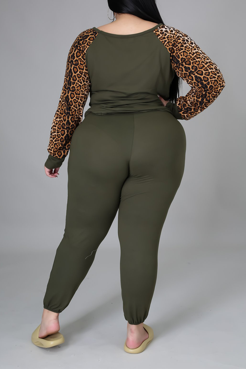 Olive Green Casual Leopard Split Joint O Neck Plus Size Two Pieces